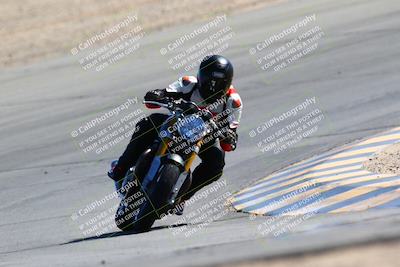 media/Mar-12-2022-SoCal Trackdays (Sat) [[152081554b]]/Turn 10 (130pm)/
